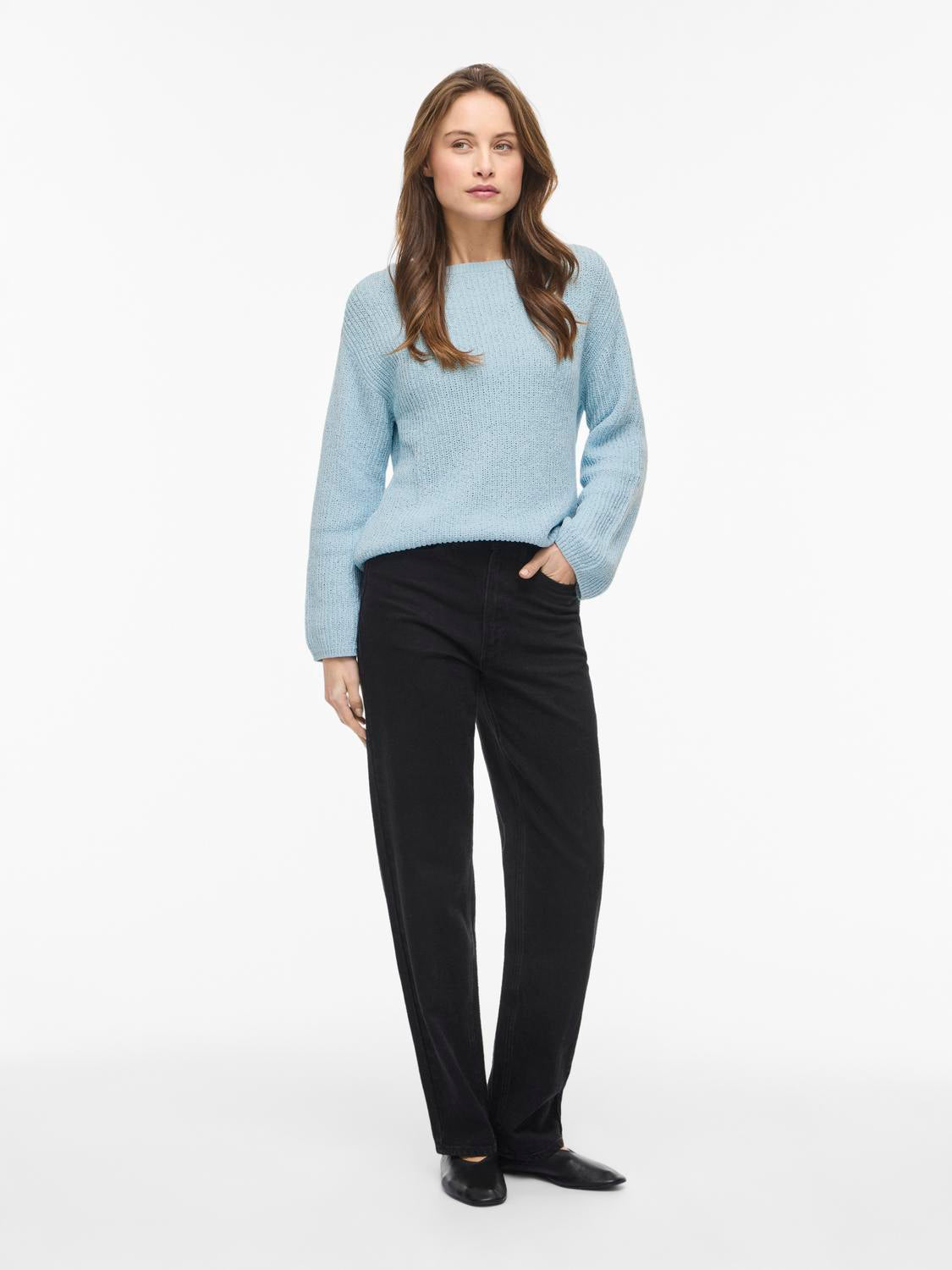 model_shot-front_full